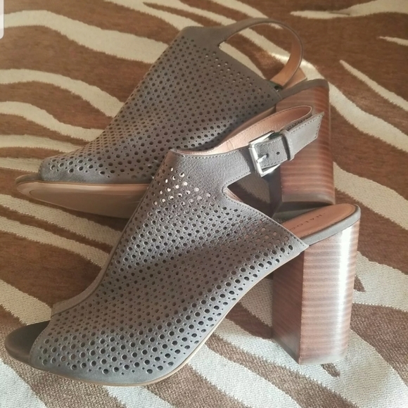 Halogen perf buckle open toe heels - Picture 3 of 7